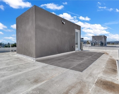 1575 Ricardo Street - Photo Thumbnail 19