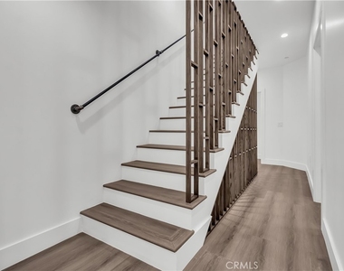 1575 Ricardo Street - Photo Thumbnail 11
