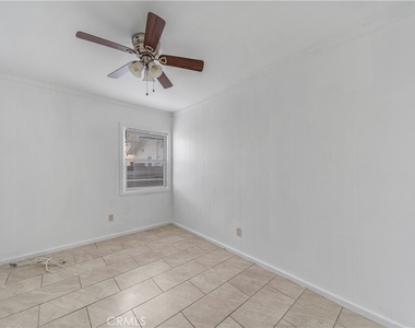 1127 E 67th Street - Photo Thumbnail 8