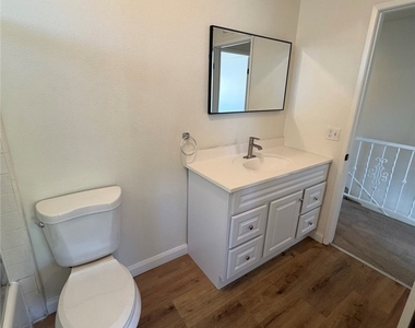 7601 Newlin Ave - Photo Thumbnail 4