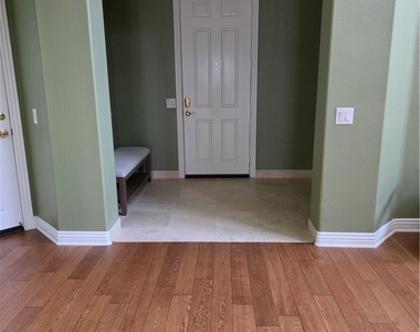 27139 Tube Rose Street - Photo Thumbnail 4