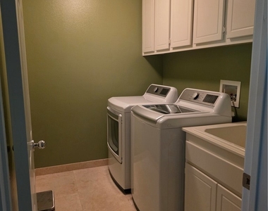 27139 Tube Rose Street - Photo Thumbnail 8