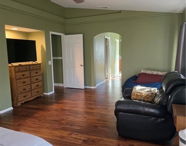 27139 Tube Rose Street - Photo Thumbnail 6