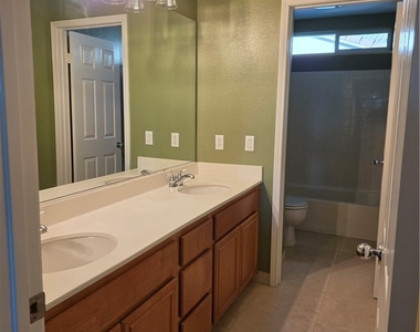 27139 Tube Rose Street - Photo Thumbnail 19