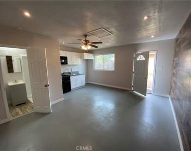 8251 Mission Boulevard - Photo Thumbnail 3