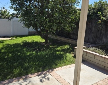 410 E Rancho - Photo Thumbnail 19