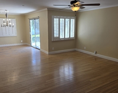 410 E Rancho - Photo Thumbnail 7