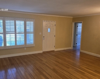 410 E Rancho - Photo Thumbnail 1