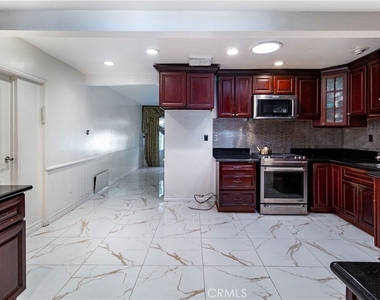 6340 Wilbur Avenue - Photo Thumbnail 1
