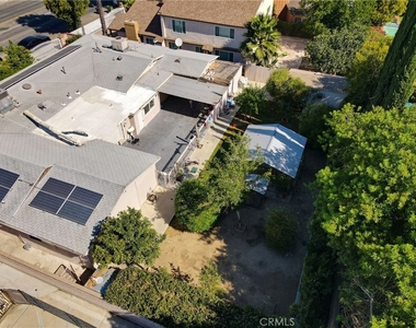 6340 Wilbur Avenue - Photo Thumbnail 17