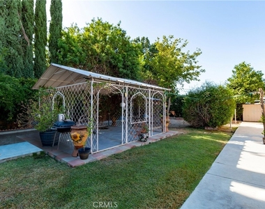 6340 Wilbur Avenue - Photo Thumbnail 14