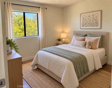 344 Vine Street - Photo Thumbnail 8