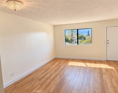 344 Vine Street - Photo Thumbnail 1