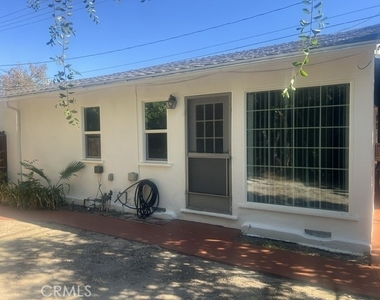 613 Reese Place - Photo Thumbnail 1