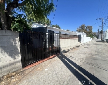 613 Reese Place - Photo Thumbnail 32