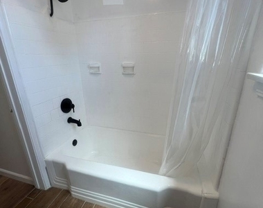 613 Reese Place - Photo Thumbnail 22
