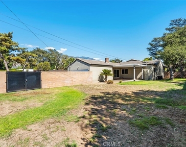 1141 Oakwood Drive - Photo Thumbnail 34