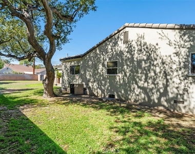 1141 Oakwood Drive - Photo Thumbnail 32