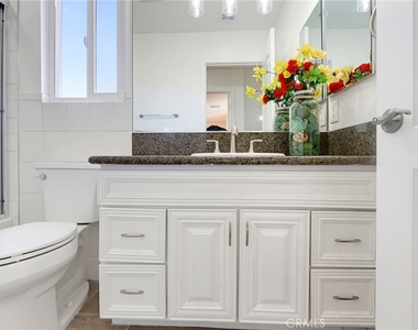 5312 Bartlett - Photo Thumbnail 27