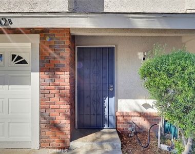 5312 Bartlett - Photo Thumbnail 4