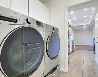 5312 Bartlett - Photo Thumbnail 12