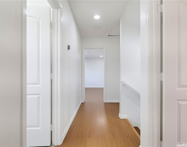 5312 Bartlett - Photo Thumbnail 17