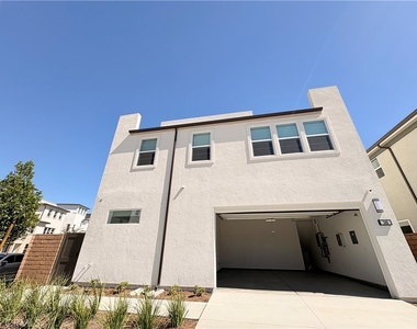 348 Plume Way - Photo Thumbnail 48