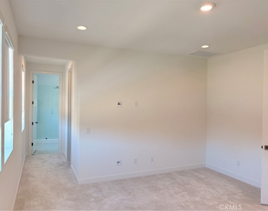 348 Plume Way - Photo Thumbnail 22