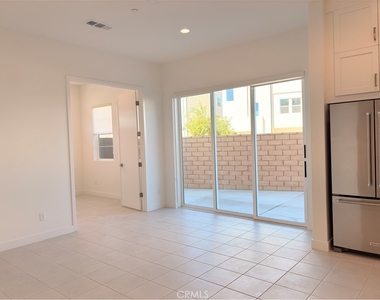 348 Plume Way - Photo Thumbnail 12
