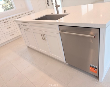 348 Plume Way - Photo Thumbnail 15