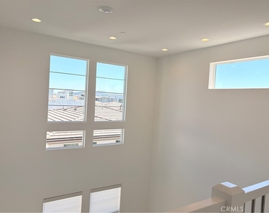 348 Plume Way - Photo Thumbnail 39