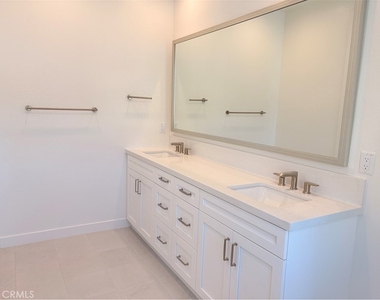 348 Plume Way - Photo Thumbnail 25