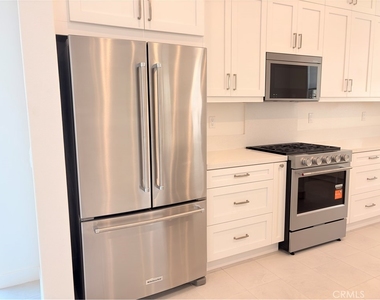 348 Plume Way - Photo Thumbnail 13