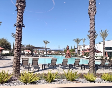 348 Plume Way - Photo Thumbnail 72