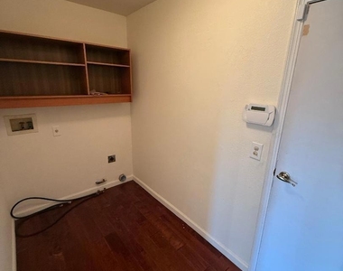2824 Terrace View Ave - Photo Thumbnail 2