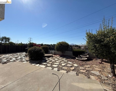 2824 Terrace View Ave - Photo Thumbnail 1