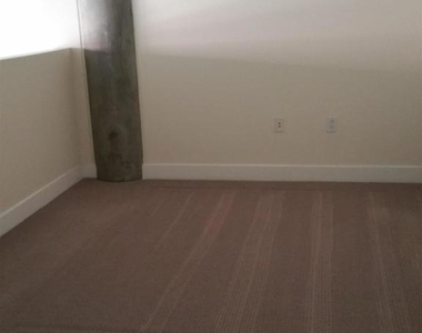 311 Oak St - Photo Thumbnail 18