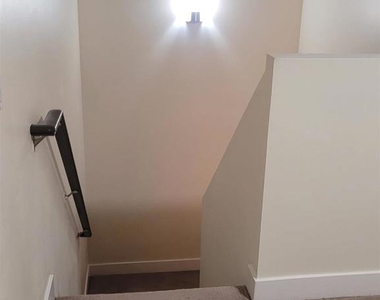 311 Oak St - Photo Thumbnail 15