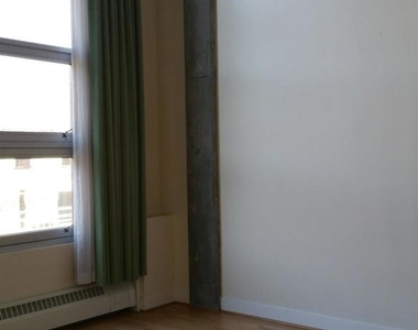 311 Oak St - Photo Thumbnail 13