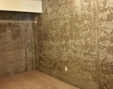 311 Oak St - Photo Thumbnail 17