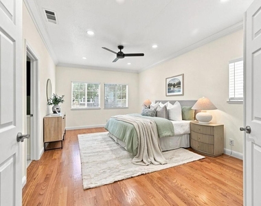 210 Wood Valley Pl - Photo Thumbnail 28