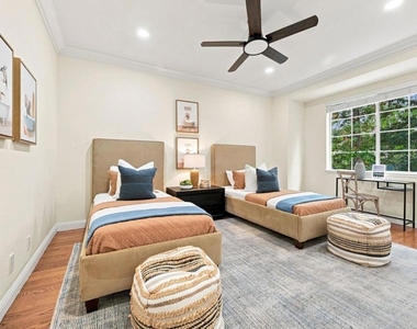 210 Wood Valley Pl - Photo Thumbnail 27