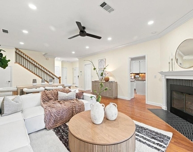 210 Wood Valley Pl - Photo Thumbnail 4