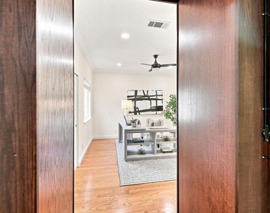 210 Wood Valley Pl - Photo Thumbnail 17