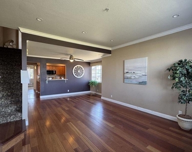 3623 Wells Rd - Photo Thumbnail 9