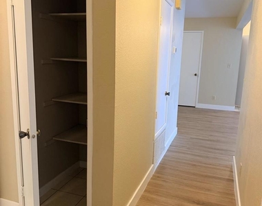 5015 Valley Crest Dr - Photo Thumbnail 17