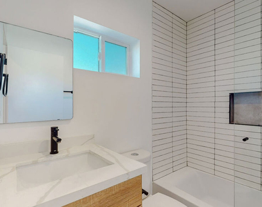 14423 Califa Street - Photo Thumbnail 30