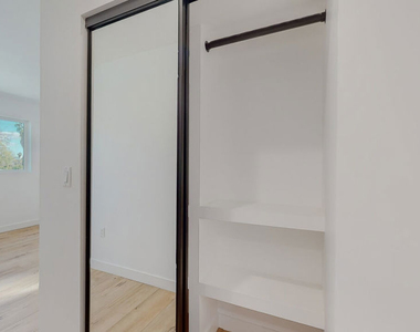 14423 Califa Street - Photo Thumbnail 13