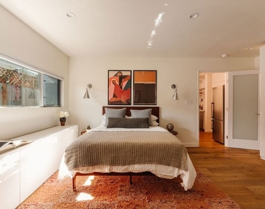 40 18th Avenue - Photo Thumbnail 28