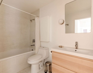 40 18th Avenue - Photo Thumbnail 34